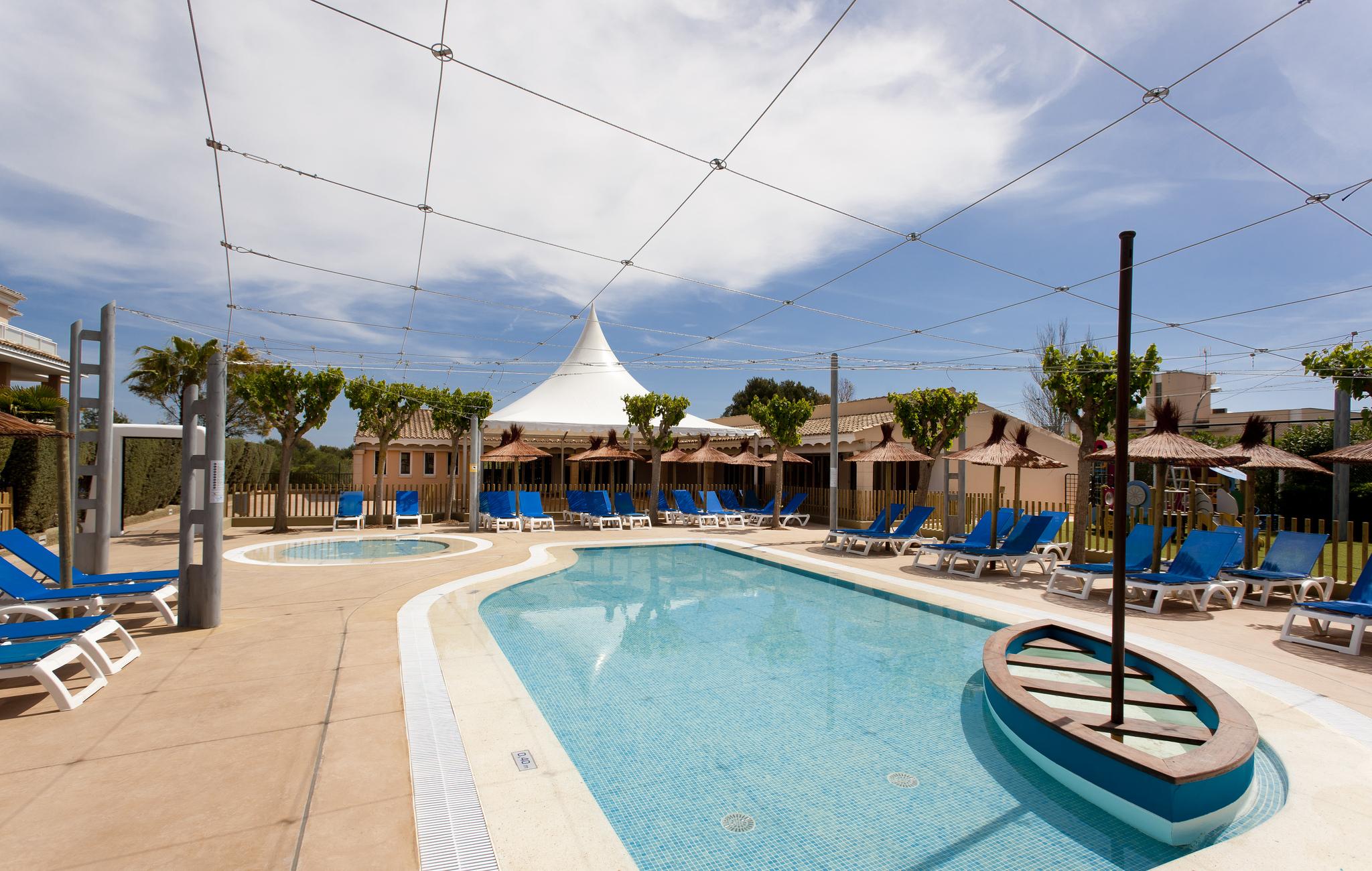 Insotel Cala Mandia Resort Porto Cristo Exterior photo